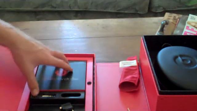 Beats by Dre Studio Red Sox Unboxing смотреть онлайн