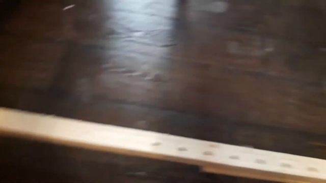 Приклеивание плинтуса к стене смотреть онлайн