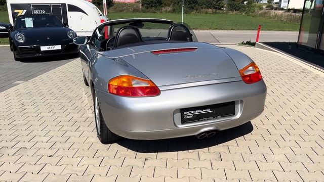 Porsche Boxster S (986 I), arktissilbermetallic, Sportfahrwerk (-10 mm), PSM, Sportsitze, Klangpake смотреть онлайн