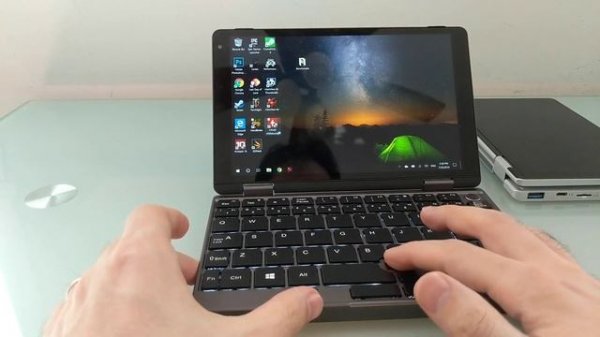 Chuwi MiniBook 8 inch mini-laptop preview (Celeron N4100/8GB/128GB)