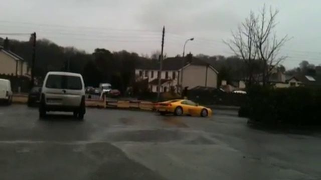 Neil driving Ferrari 348 смотреть онлайн