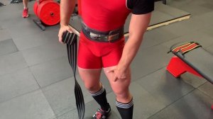 НАМОТКА БИНТОВ В ПРИСЕДАНИЯХ || ИЛИ ЗАЧЕМ НУЖНЫ БИНТЫ ?