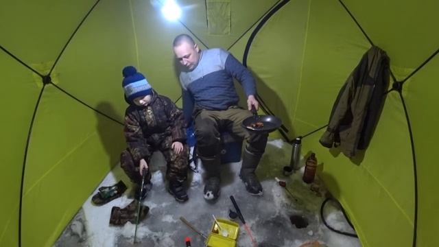 Зимняя рыбалка сухое море (УЛЬМИЦА) смотреть онлайн