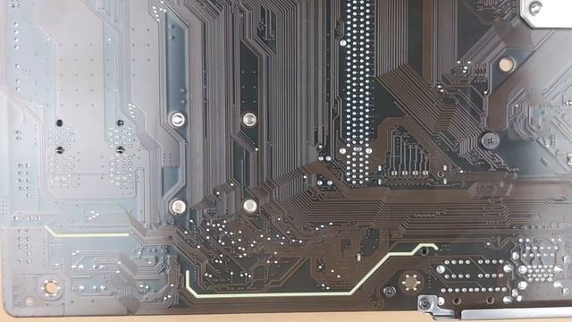 GIGABYTE B760 GAMING X ? Motherboard Unboxing and Overview смотреть онлайн