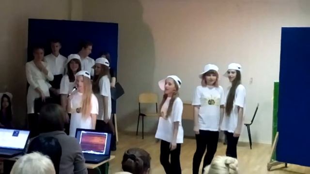 Ретро-песни для бабушек и дедушек в 71 школе(4) смотреть онлайн