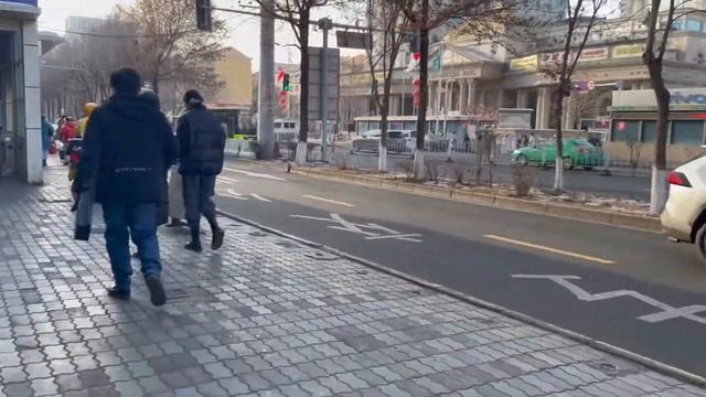Urumqi Streetwalk 2022 смотреть онлайн