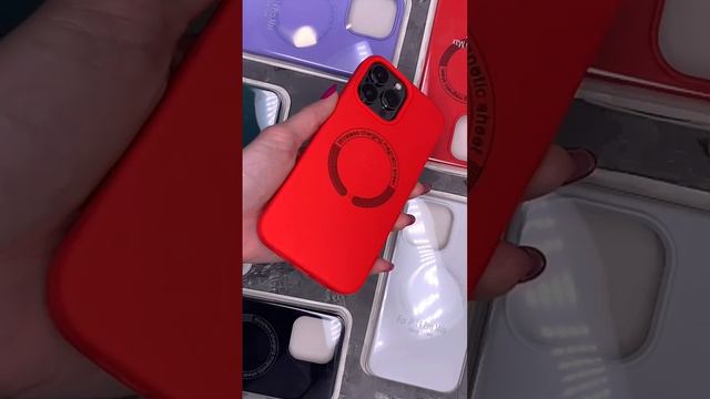 Чехол на iPhone 11 / 13 / 14 смотреть онлайн