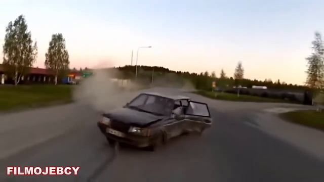 чей трек чья музня в ролике? смотреть онлайн