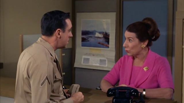 Gomer Pyle (Jim Nabors) gets hassled at the phone company смотреть онлайн