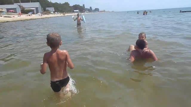 Как хорошо купаться с ПАПОЙ смотреть онлайн