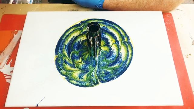 Epoxy Fluid Art Through a Hair Brush - great cells and result. смотреть онлайн