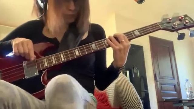 DEPECHE MODE, NEVER LET ME DOWN AGAIN, bass cover смотреть онлайн