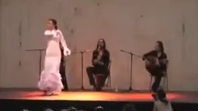 LUNA FABIOLA BAILA ALEGRIA CON MANTON смотреть онлайн