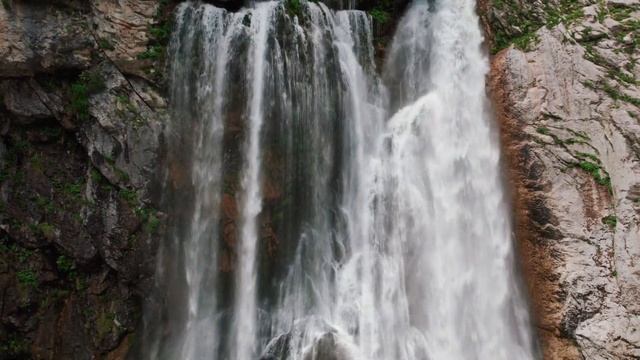 Абхазия. Поездка к озеру Рица. Гегский водопад. 4K смотреть онлайн