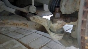 До чего не стоит доводить рулевой наконечник.