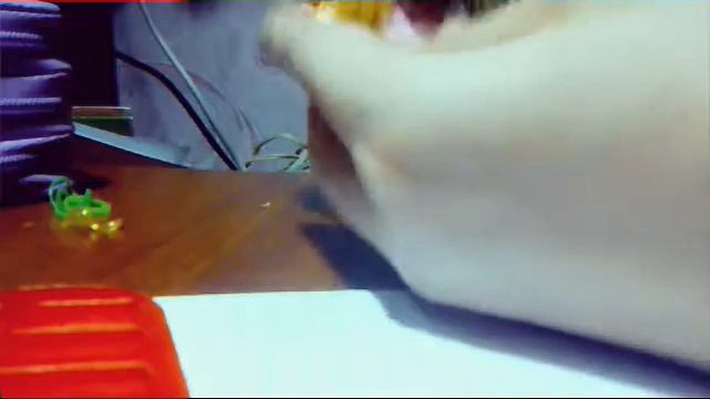 Золотая морковь из резиночек смотреть онлайн