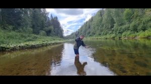 Ловля ХАРИУСА НА БОМБАРДУ...  Отличная рыбалка после спада жары...