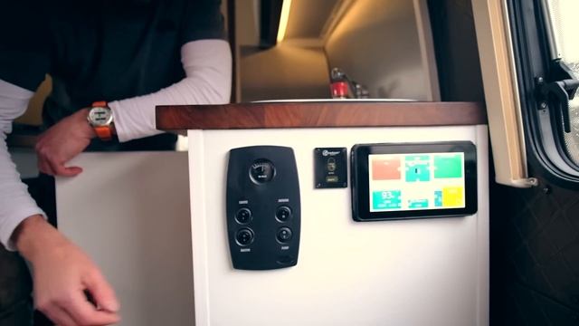 PREMIUM Self Build Camper With Built In Generator // Iveco Daily VAN TOUR смотреть онлайн