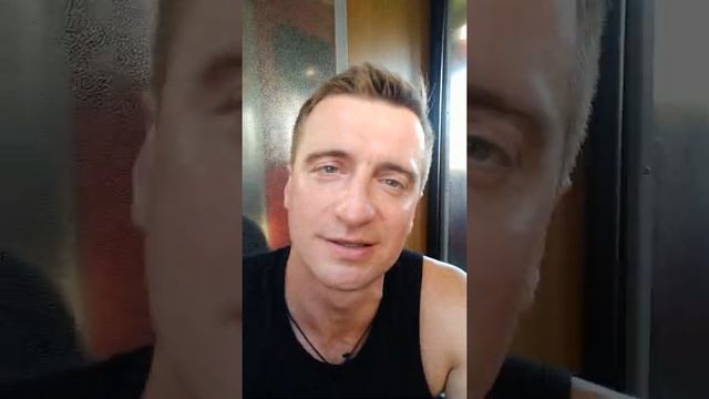 Антон Багров:стихи женскому идеалу смотреть онлайн