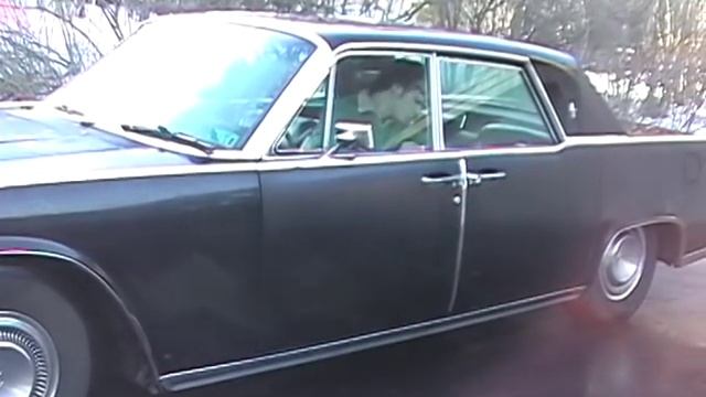 parking my 1965 lincoln continental with glasspacks смотреть онлайн