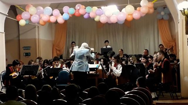 Дворжак-Славянские танцы.Оркестр народных инструментов музыкального колледжа им. Танеева, Калуга. смотреть онлайн