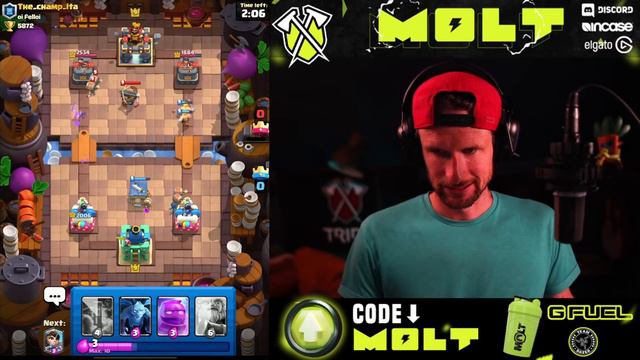E GIANT (EVIL GIANT) is STILL STRONG in CLASH ROYALE // USE HIM! смотреть онлайн