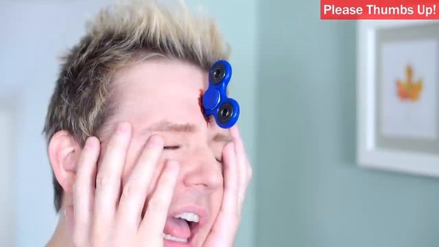FIDGET SPINNER TOY ACCIDENT! смотреть онлайн