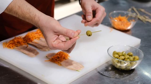 Новогодние рецепты от Ёдгора Якубова смотреть онлайн