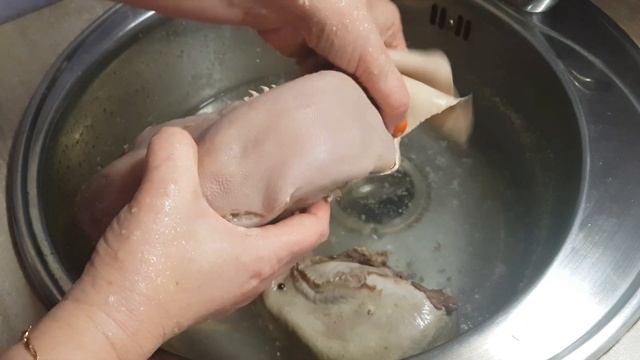 ЖАРЕНЫЙ ГОВЯЖИЙ ЯЗЫК -ум отъешь- по рецепту мужа.. краски осени. последние цветы.расцвел гладиолус. смотреть онлайн