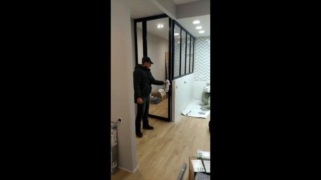 Гардеробная с распашной дверью - Blackloft смотреть онлайн