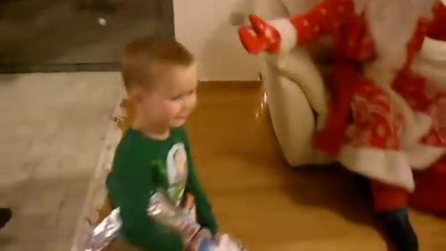 Подарки от Деда Мороза смотреть онлайн