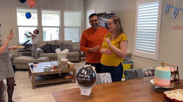 Мальчик или девочка? Gender reveal party по-американски смотреть онлайн