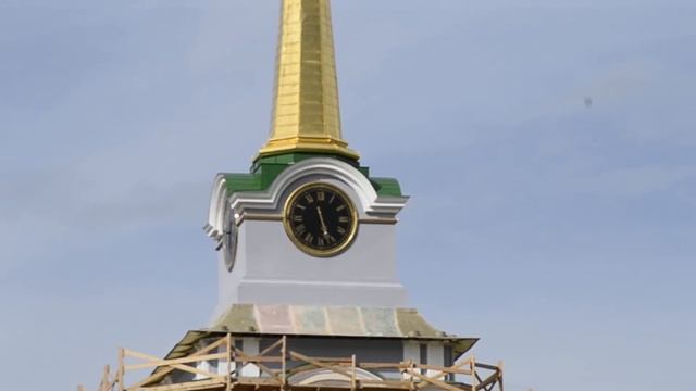 Установка шпиля на колокольню Успенского собора. Тула. Часть 2.Установка шпиля на часовую башню. смотреть онлайн