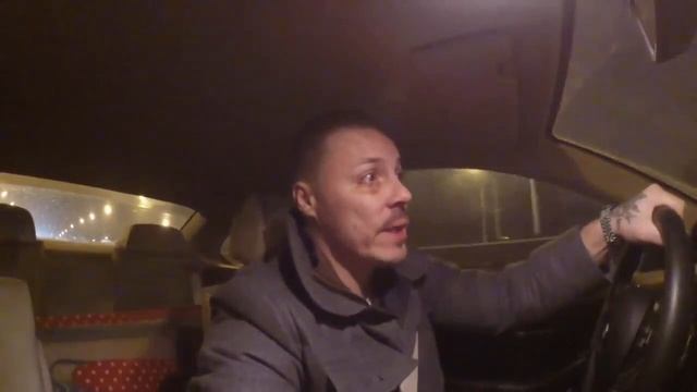 =Вика заставила Сергея Симонова делать добрые дела в НГ, дала денег на подарки в детский дом= смотреть онлайн
