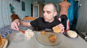 МУКБАНГ ШАШЛЫК ИЗ СВИНИНЫ И КУРИЦЫ / ОЛИВЬЕ САЛАТ / ПИРОЖНОЕ / ОБЖОР / EATING Mukbang / ASMR АСМР