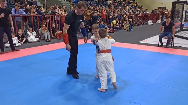 Простейшие единоборства смотреть онлайн