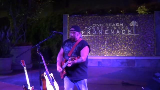 Wally.Cover Green River Live Cover @ Long Beach Town Center, Calif смотреть онлайн
