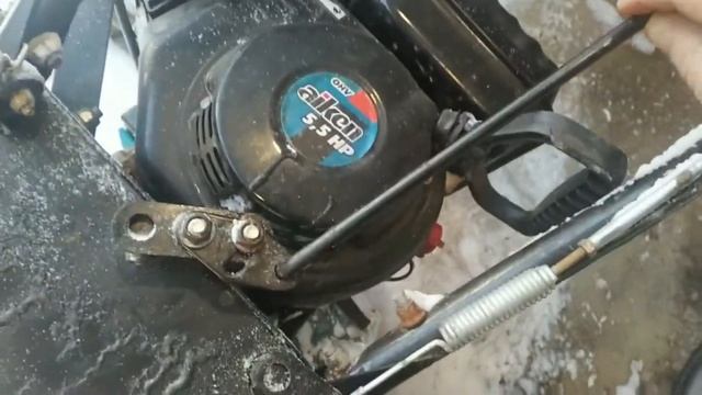 Регулировка скорости у снегоуборщика смотреть онлайн