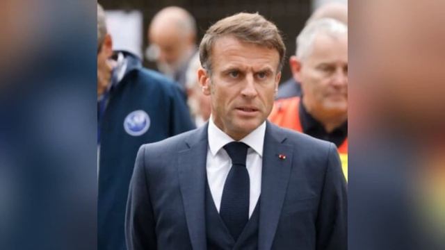 Macron filmée se promène dans les rues de Paris: Vidéo incroyable смотреть онлайн