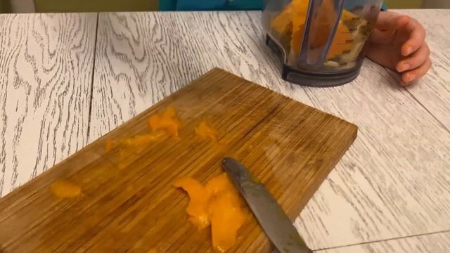 ДЕЛАЕМ КОКТЕЙЛЬ ИЗ ЭКЗОТИЧЕСКИХ ФРУКТОВ. смотреть онлайн