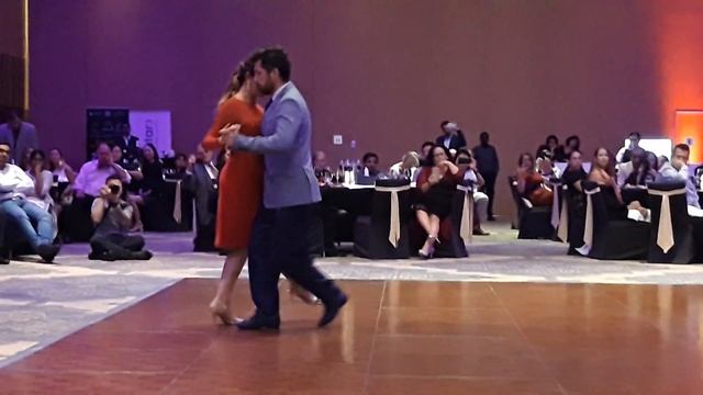 Eşref Tekinalp & Vanessa Gauch - Argentine Tango - 6th International Tango Festival - Doha - Qatar смотреть онлайн
