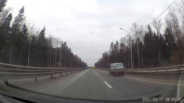 Южный обход Подольска, 17.03.2021 отвалилось колесо у Газели. смотреть онлайн