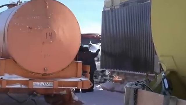 Поход Восток-Прогресс смотреть онлайн