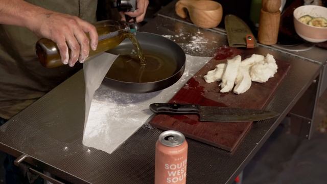 CRISPY POTATO BUBBLES - CAMP COOKING on FIRE смотреть онлайн