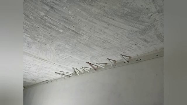 НАТЯЖНОЙ ПОТОЛОК / РАСПОРКА /МОНТАЖ ПРОФИЛЯ ЕСЛИ БУРИТЬ НЕЛЬЗЯ / КАК? смотреть онлайн