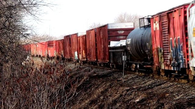 Mixed CP Freight Train at Île Perrot EXO Station (+ bonus) смотреть онлайн