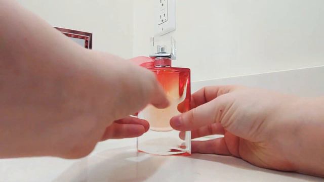La Vie Est Belle En Rose - Unboxing & First Impressions