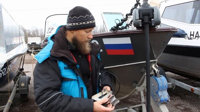 Особенности установки датчика "живого" сонара Lowrance LiveSight смотреть онлайн