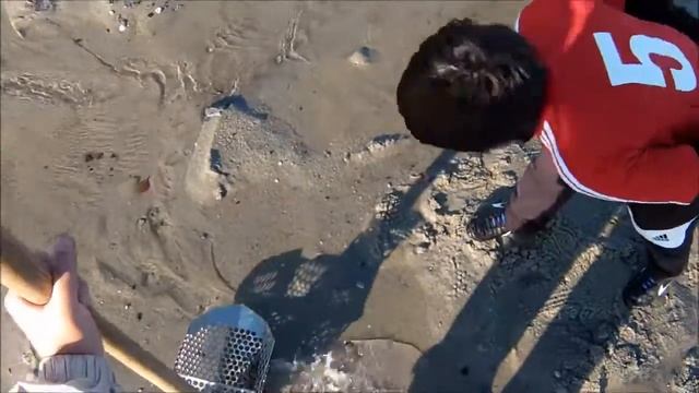 детектором металла для старого золота на низкой смотреть онлайн