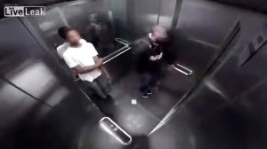 Диарея в лифте  Пранк